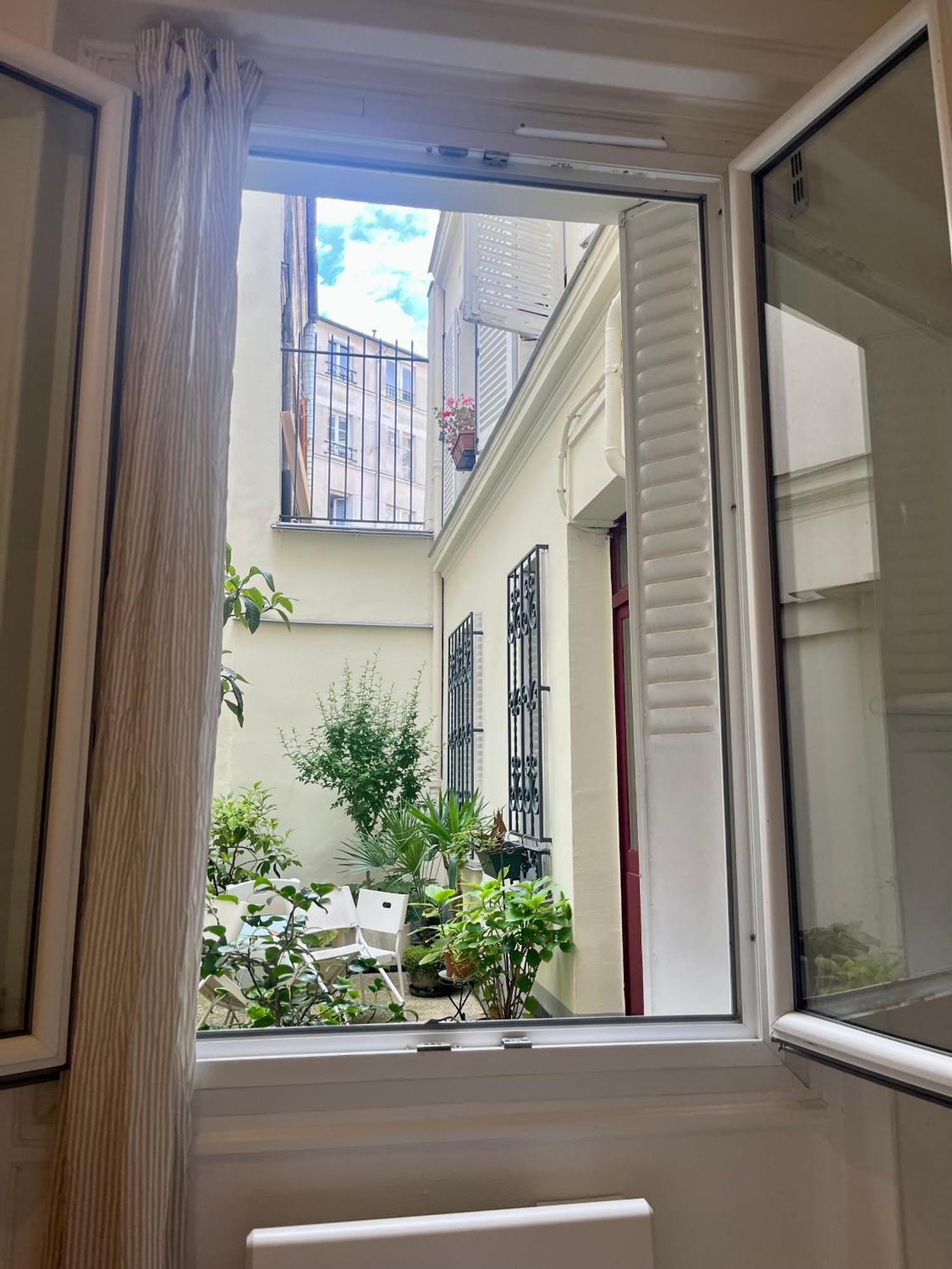 Apartment In Montmartre, Paris, Near Sacre-Coeur Read Host Profile For Booking Exterior photo