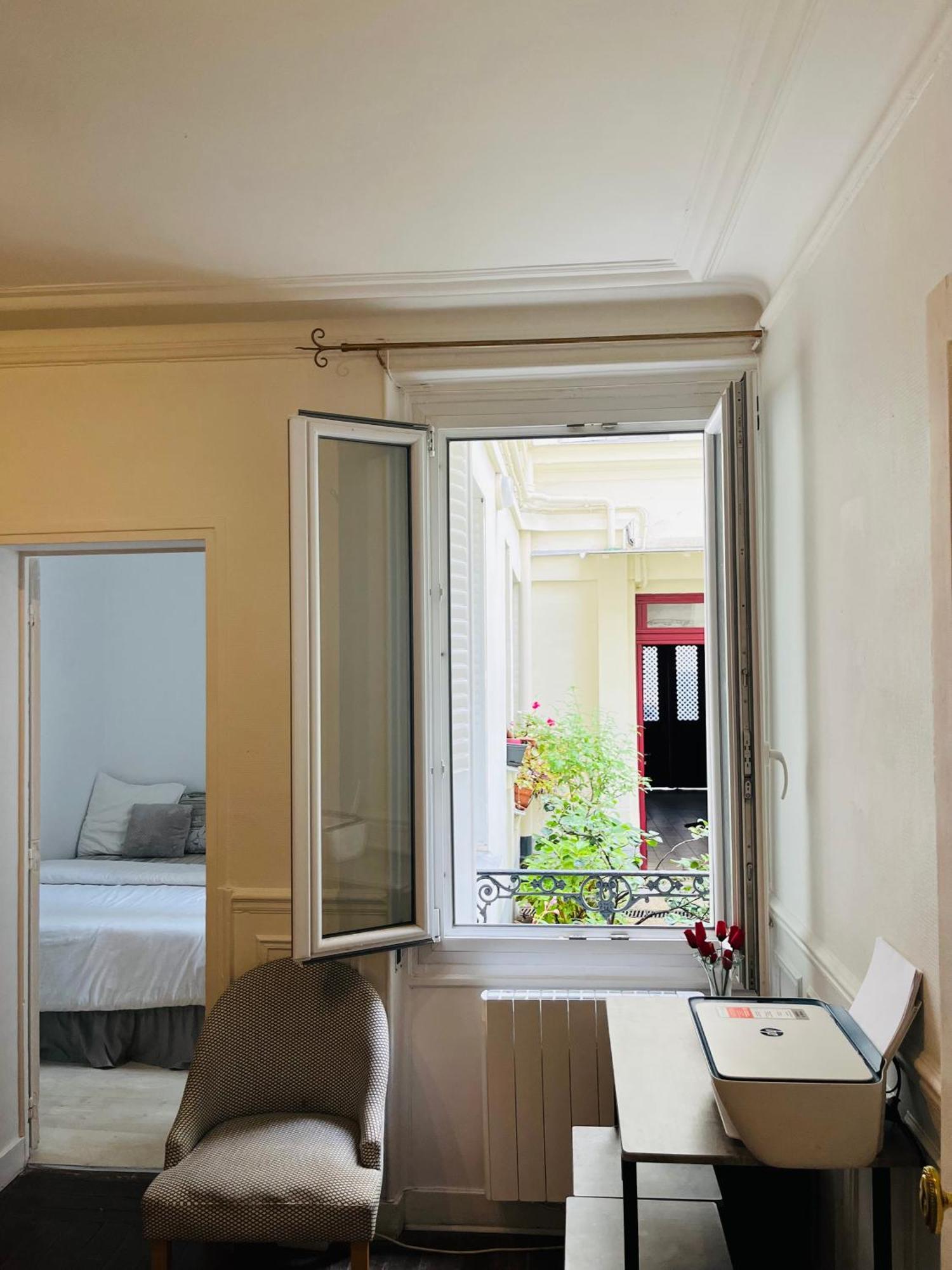 Apartment In Montmartre, Paris, Near Sacre-Coeur Read Host Profile For Booking Exterior photo