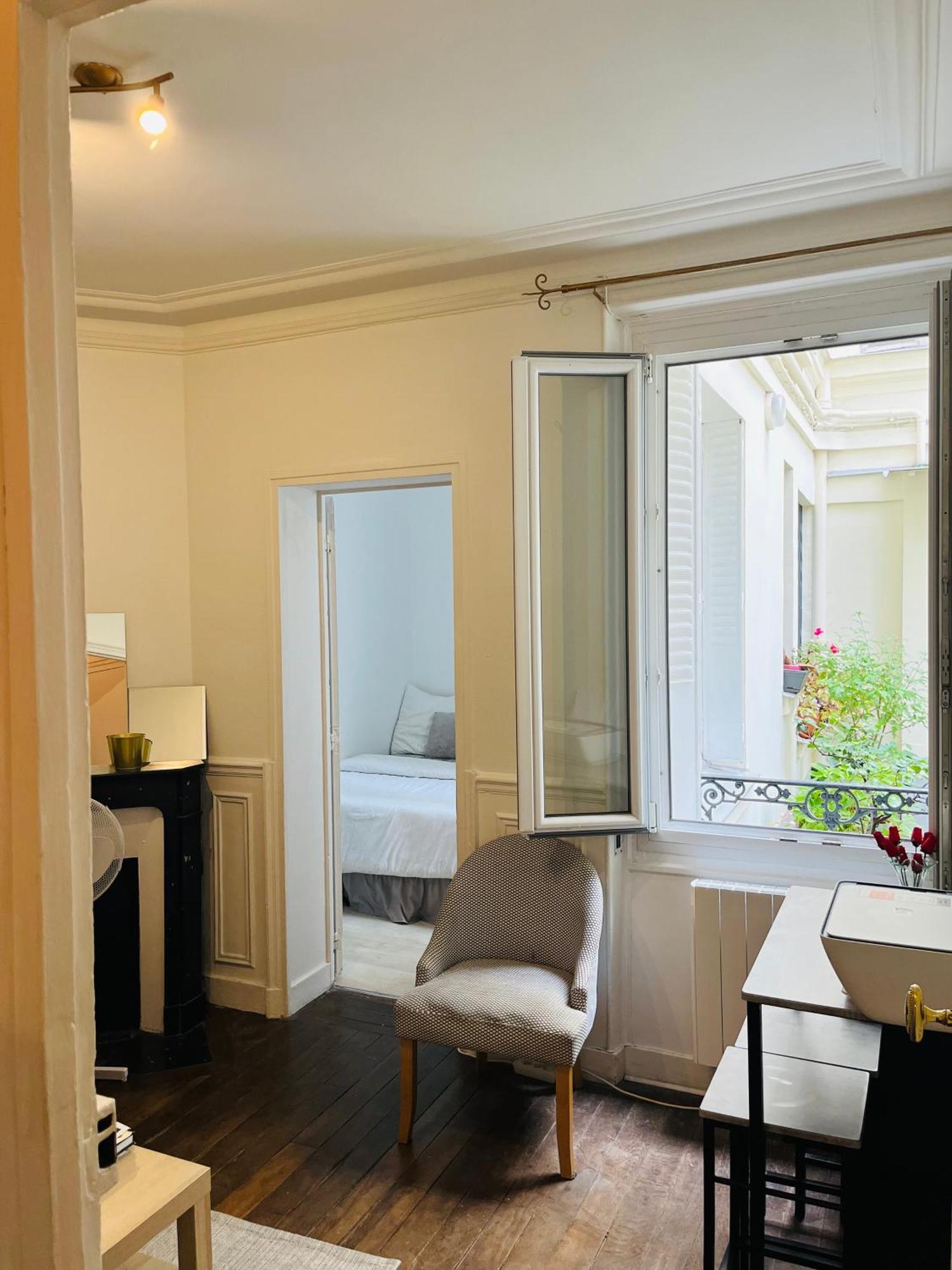 Apartment In Montmartre, Paris, Near Sacre-Coeur Read Host Profile For Booking Exterior photo