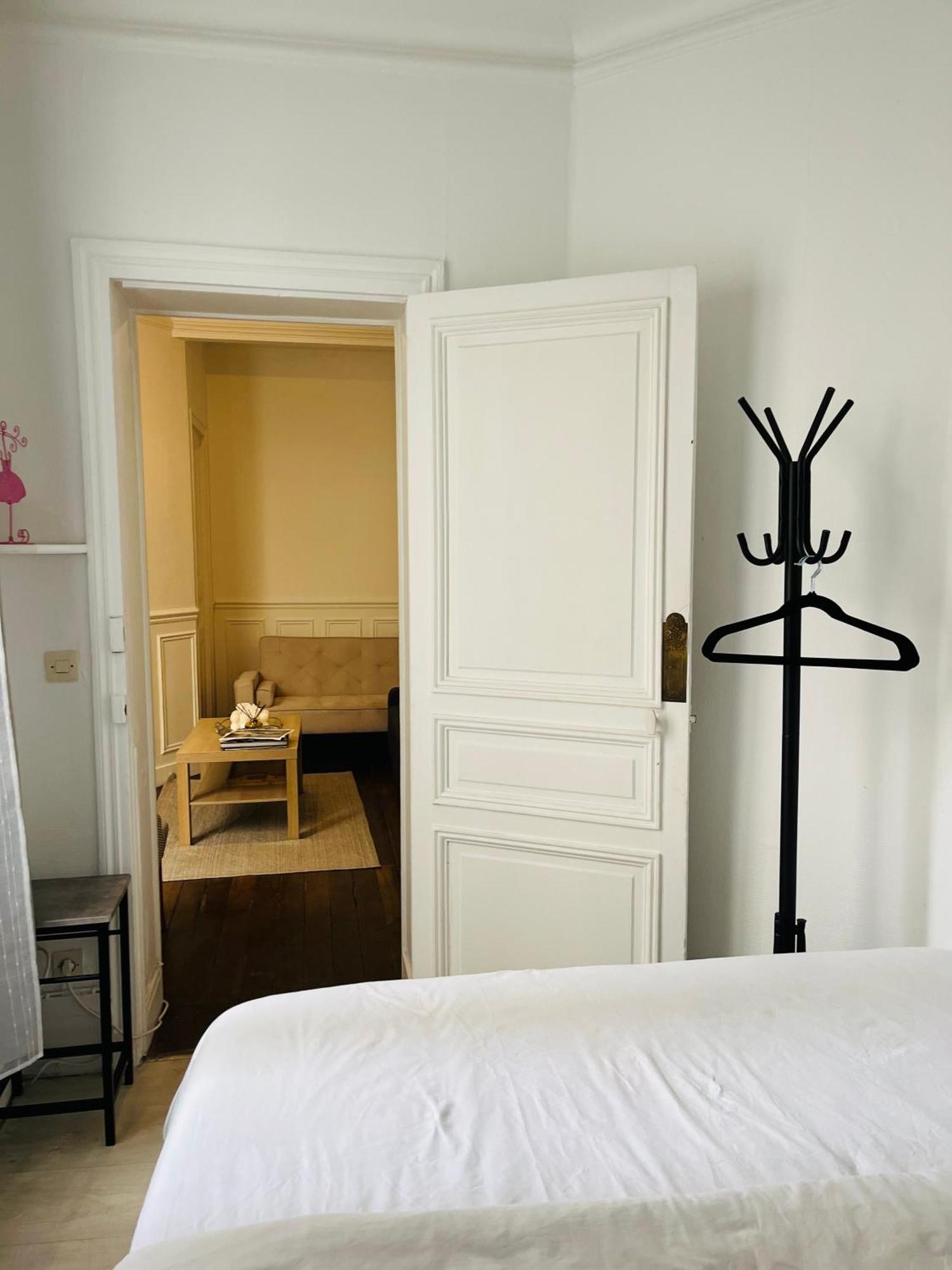 Apartment In Montmartre, Paris, Near Sacre-Coeur Read Host Profile For Booking Exterior photo